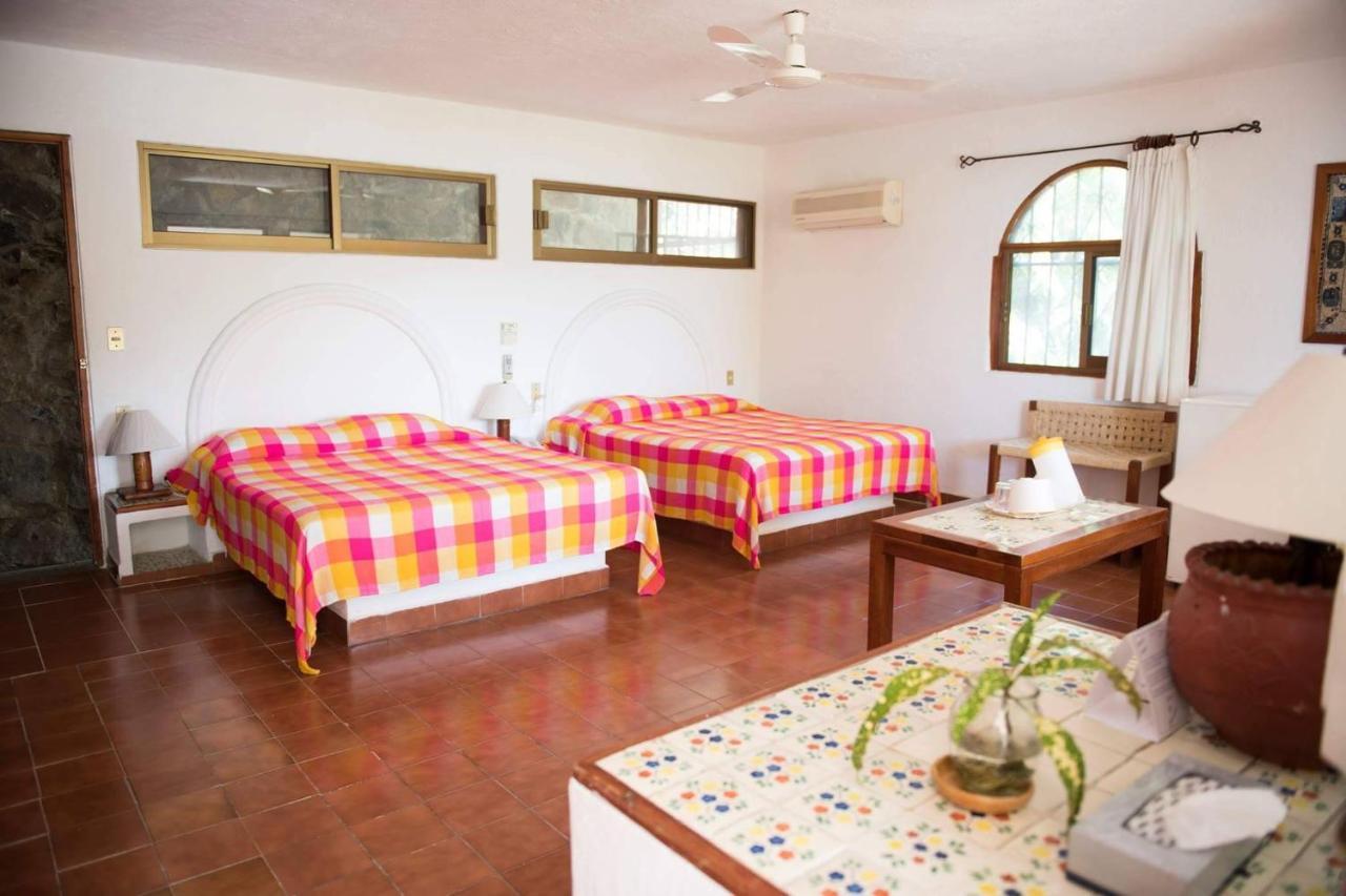 Hotel Catalina Beach Resort Zihuatanejo Zewnętrze zdjęcie